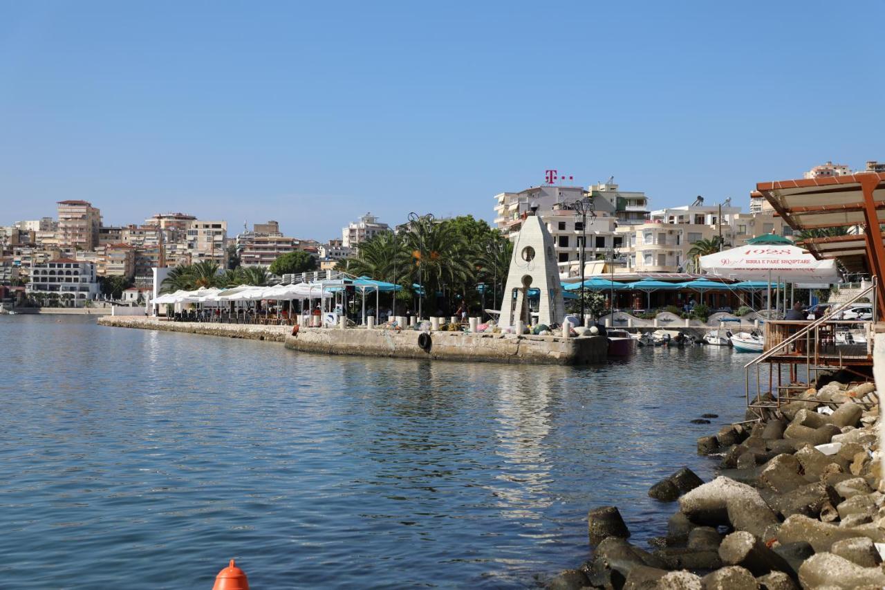 Luxury Seafront Apartments Sarandë Eksteriør bilde