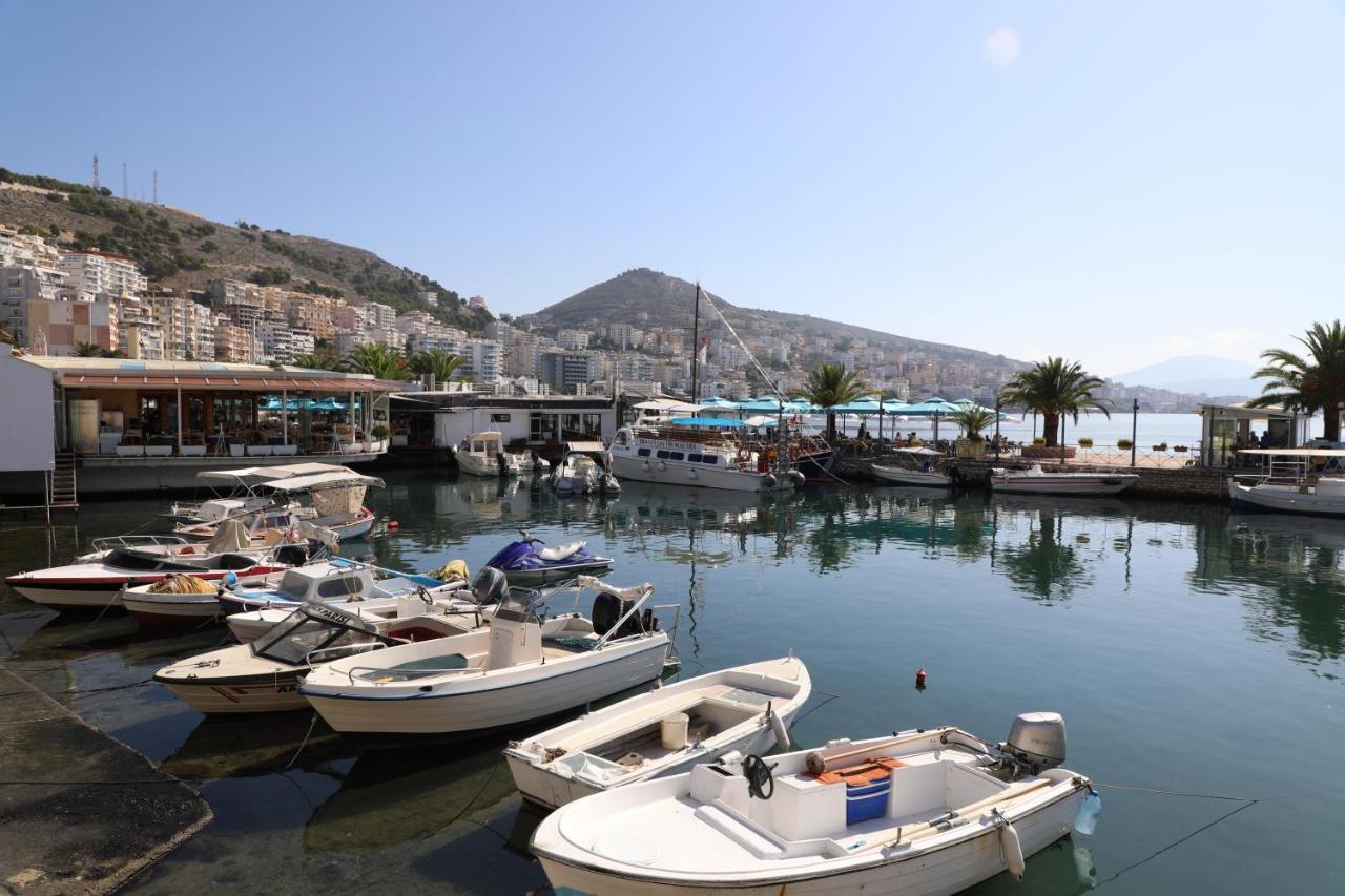 Luxury Seafront Apartments Sarandë Eksteriør bilde