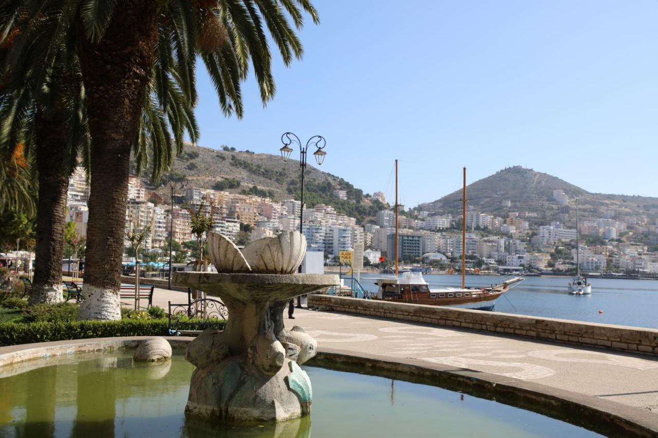 Luxury Seafront Apartments Sarandë Eksteriør bilde