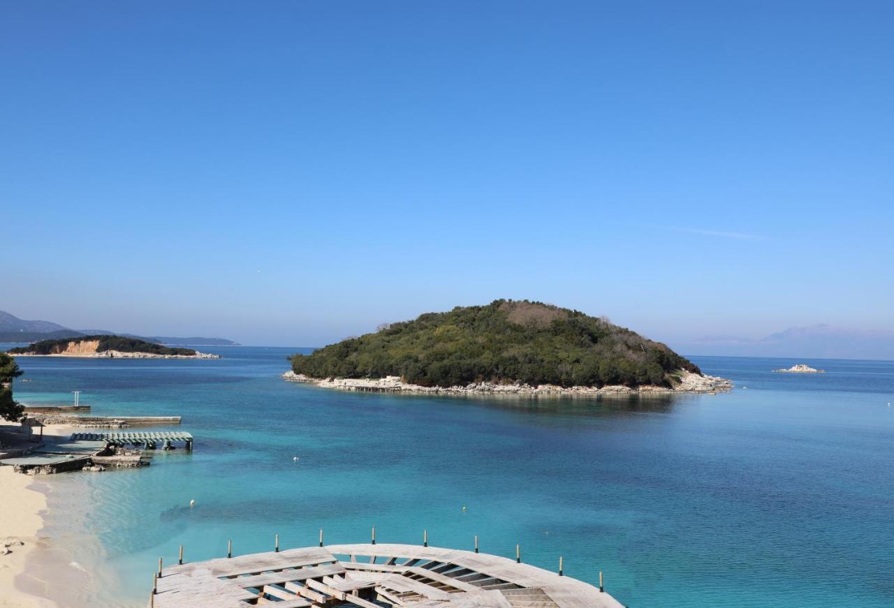 Luxury Seafront Apartments Sarandë Eksteriør bilde