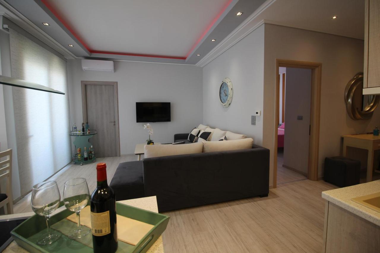 Luxury Seafront Apartments Sarandë Eksteriør bilde