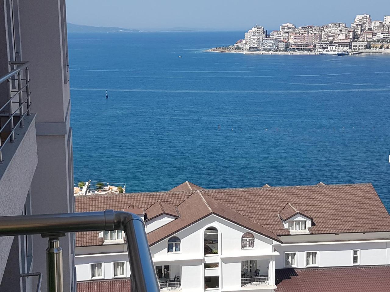 Luxury Seafront Apartments Sarandë Eksteriør bilde