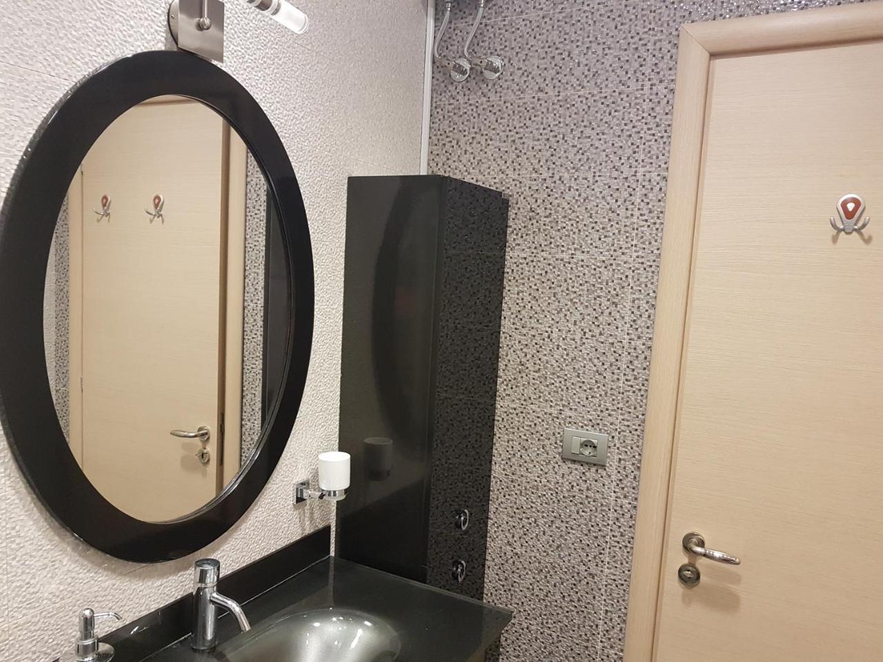 Luxury Seafront Apartments Sarandë Eksteriør bilde