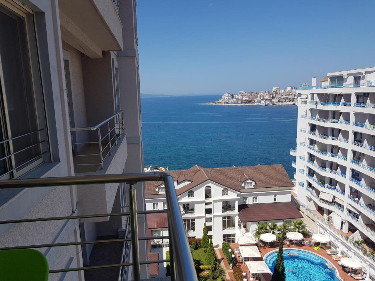 Luxury Seafront Apartments Sarandë Eksteriør bilde